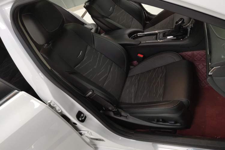 Used Cadillac ATS-L 2017 28T Tech Edition Interior 7