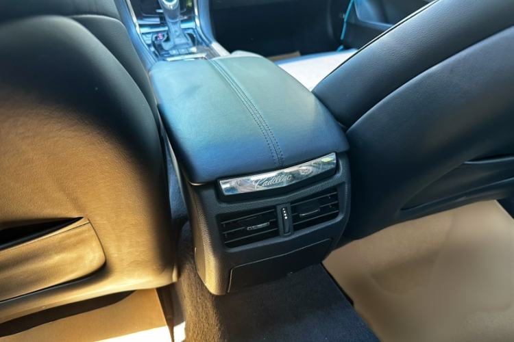 Used Cadillac ATS-L 2017 28T Fashion Edition Interior 8