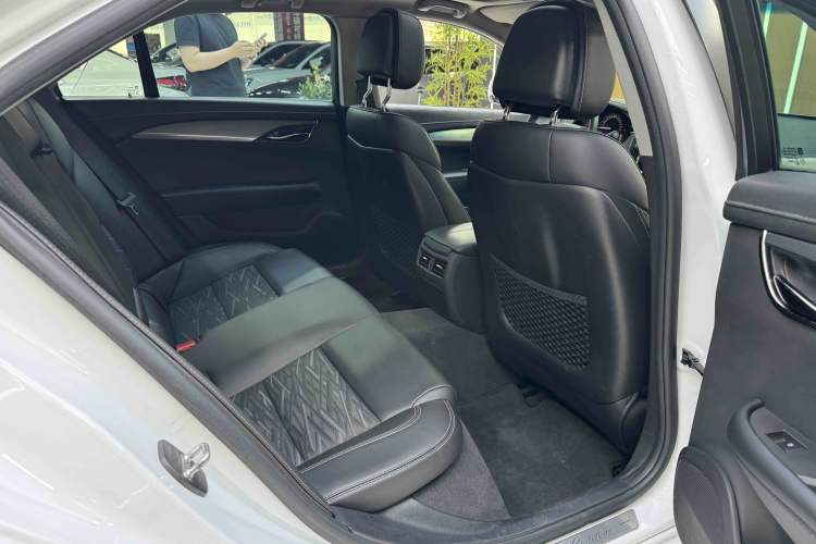 Used Cadillac ATS-L 2017 28T Tech Edition Interior 8
