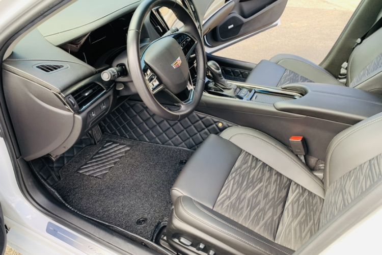 Used Cadillac ATS-L 2017 28T Tech Edition Interior 9