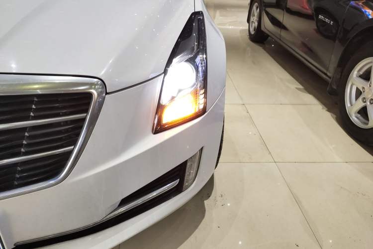 Used Cadillac ATS-L 2017 28T Fashion Edition Left Front Headlight