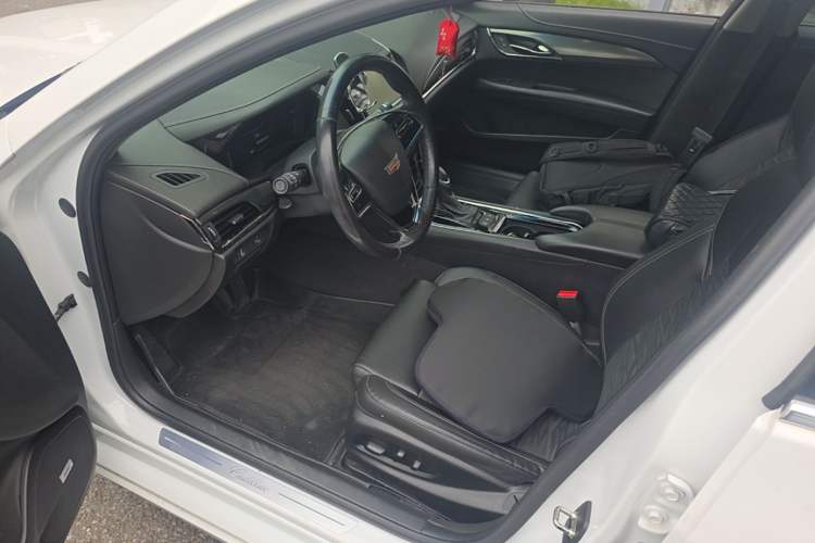 Used Cadillac ATS-L 2017 28T Tech Edition Left Front Seat