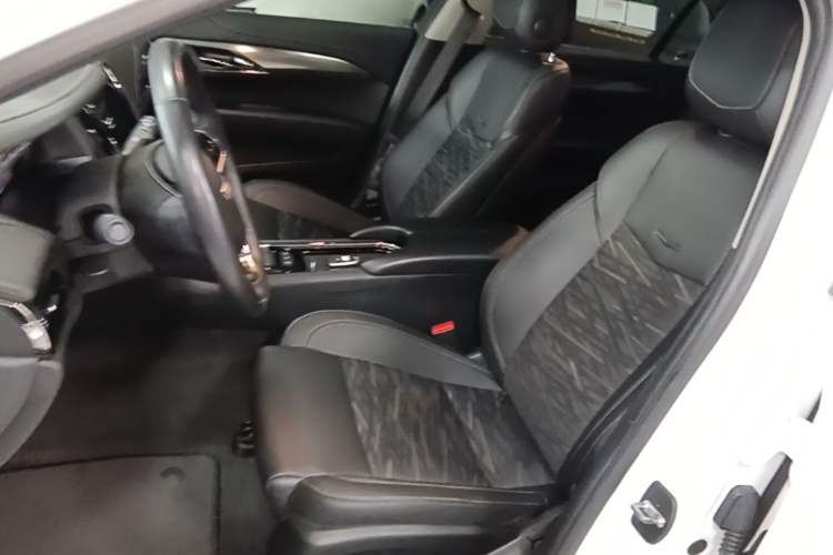 Used Cadillac ATS-L 2017 28T Tech Edition Left Front Seat