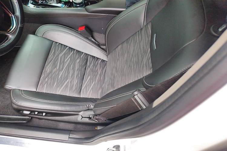 Used Cadillac ATS-L 2017 28T Tech Edition Left Front Seat