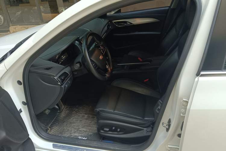 Used Cadillac ATS-L 2017 28T Fashion Edition Left Front Seat