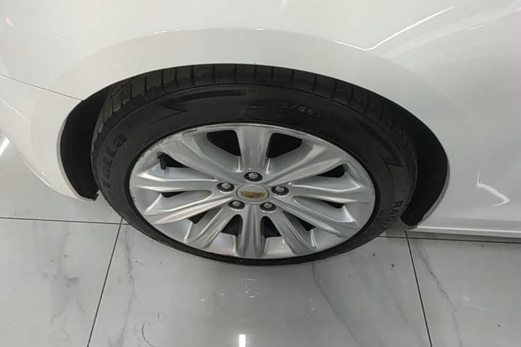 Used Cadillac ATS-L 2017 28T Tech Edition Left Front Wheel Hub