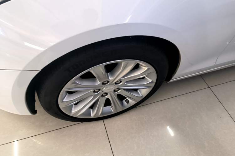 Used Cadillac ATS-L 2017 28T Tech Edition Left Front Wheel Hub
