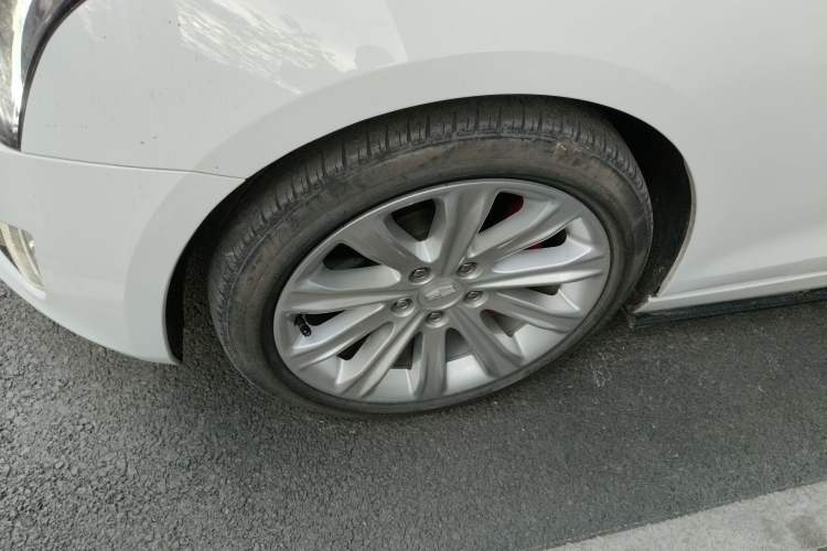 Used Cadillac ATS-L 2017 28T Tech Edition Left Front Wheel Hub