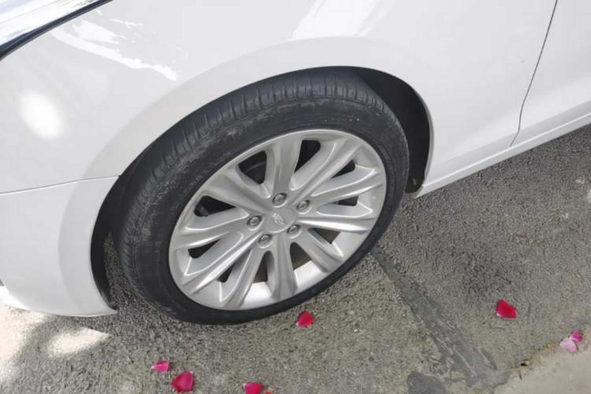 Used Cadillac ATS-L 2017 28T Tech Edition Left Front Wheel Hub
