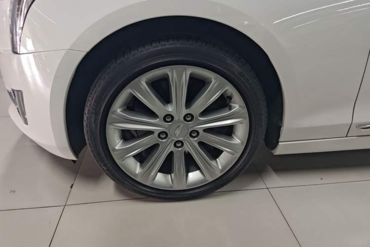 Used Cadillac ATS-L 2017 28T Tech Edition Left Front Wheel Hub