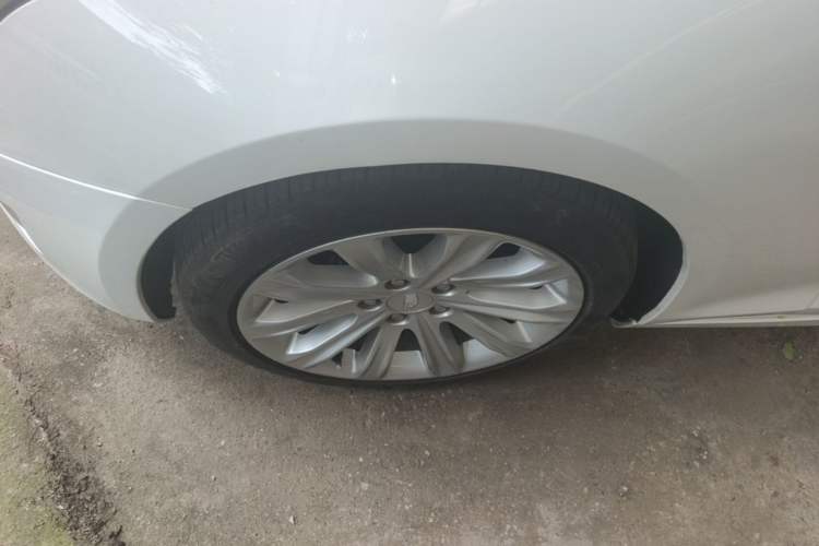 Used Cadillac ATS-L 2017 28T Tech Edition Left Front Wheel Hub