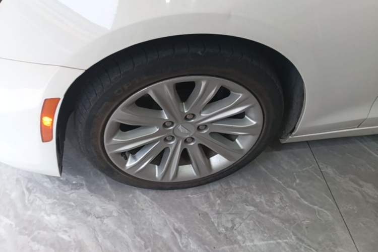 Used Cadillac ATS-L 2017 28T Tech Edition Left Front Wheel Hub