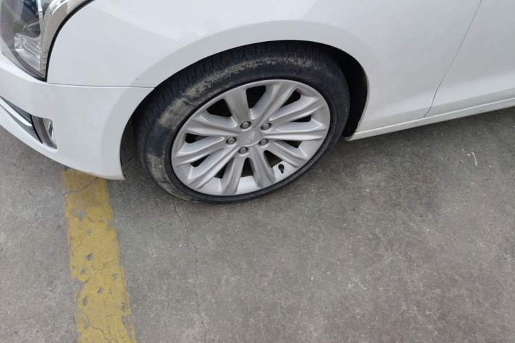 Used Cadillac ATS-L 2017 28T Tech Edition Left Front Wheel Hub