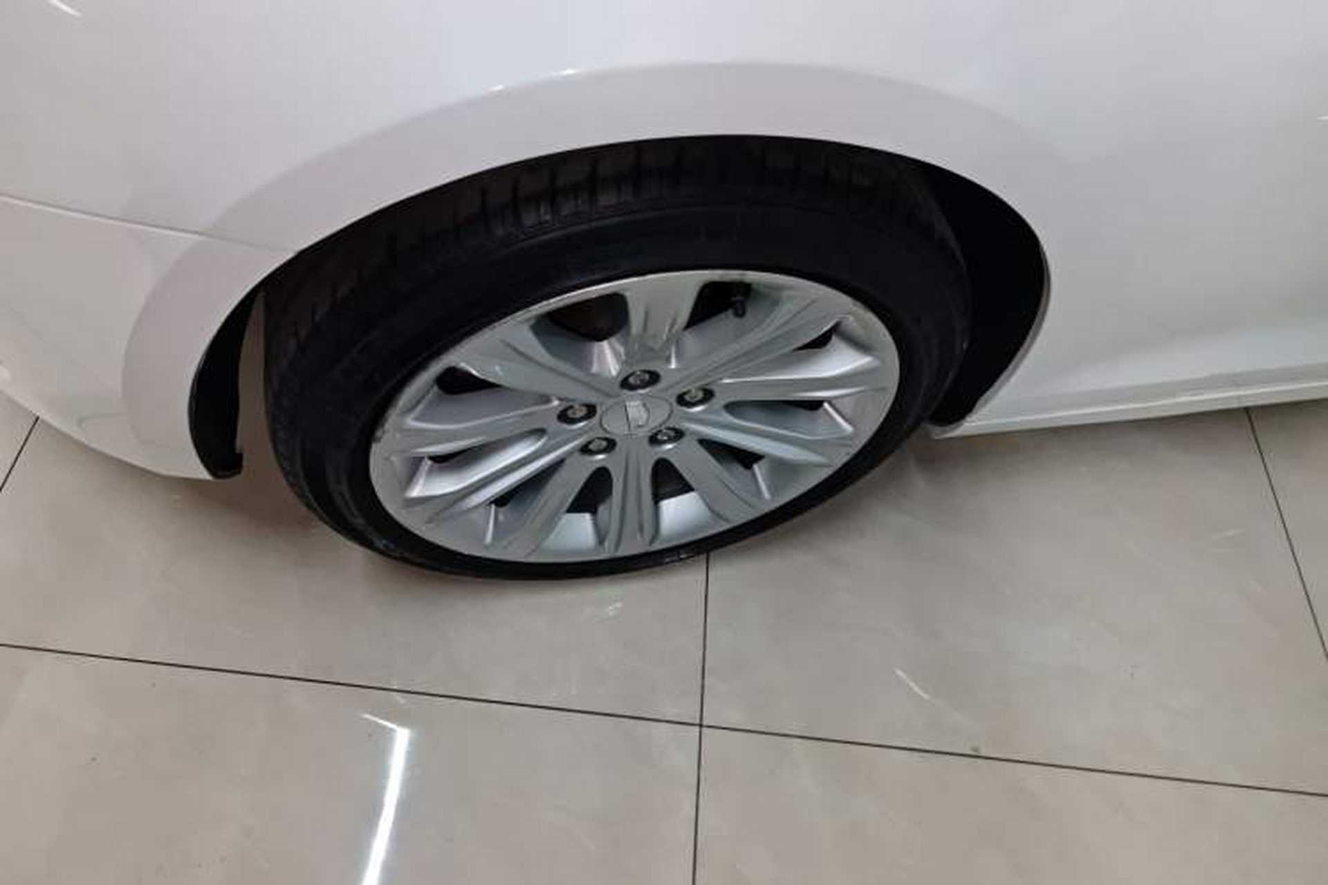 Used Cadillac ATS-L 2017 28T Tech Edition Left Front Wheel Hub