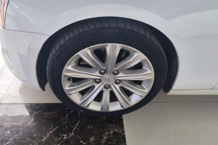 Used Cadillac ATS-L 2017 28T Tech Edition Left Front Wheel Hub