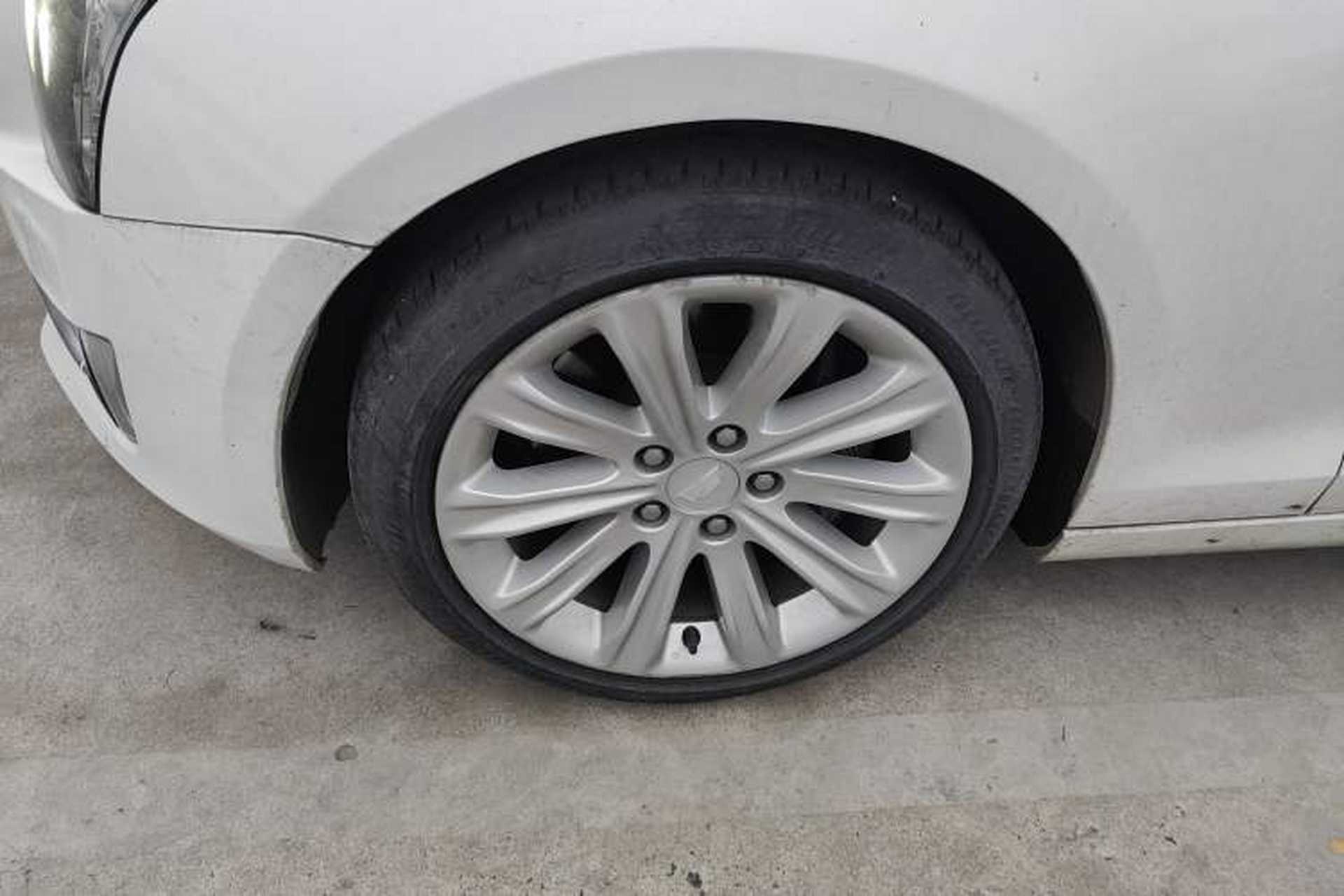 Used Cadillac ATS-L 2017 28T Tech Edition Left Front Wheel Hub