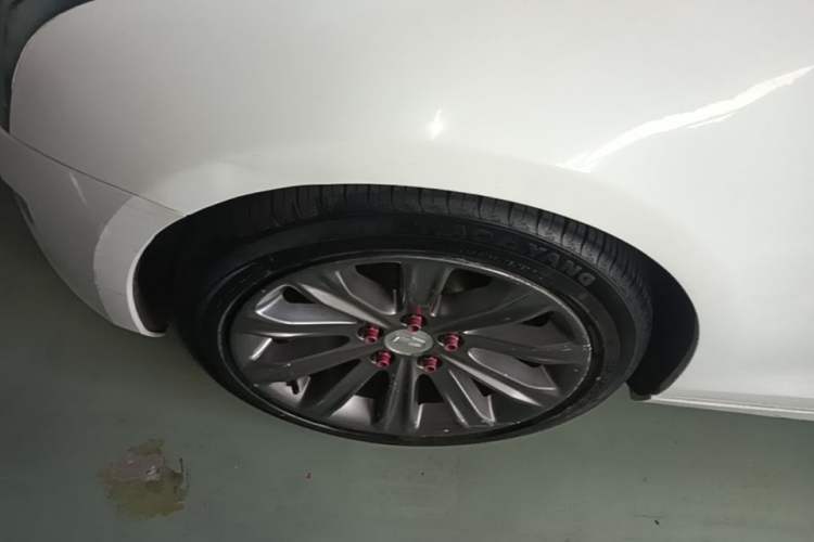 Used Cadillac ATS-L 2017 28T Fashion Edition Left Front Wheel Hub