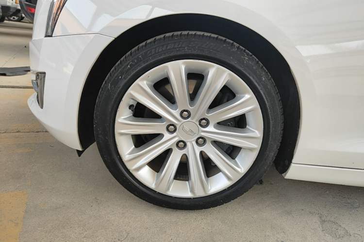 Used Cadillac ATS-L 2017 28T Tech Edition Left Front Wheel Hub