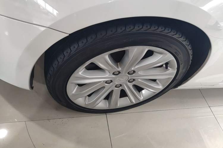 Used Cadillac ATS-L 2017 28T Fashion Edition Left Front Wheel Hub