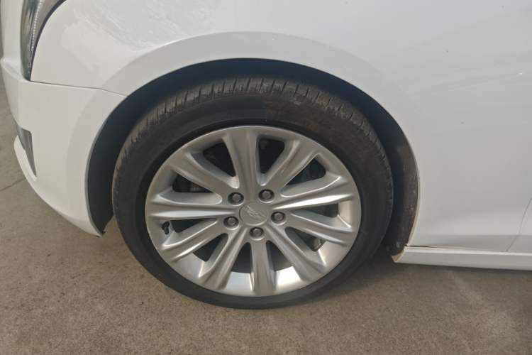 Used Cadillac ATS-L 2017 28T Tech Edition Left Front Wheel Hub