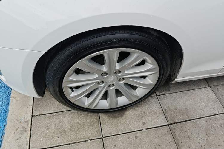 Used Cadillac ATS-L 2017 28T Fashion Edition Left Front Wheel Hub
