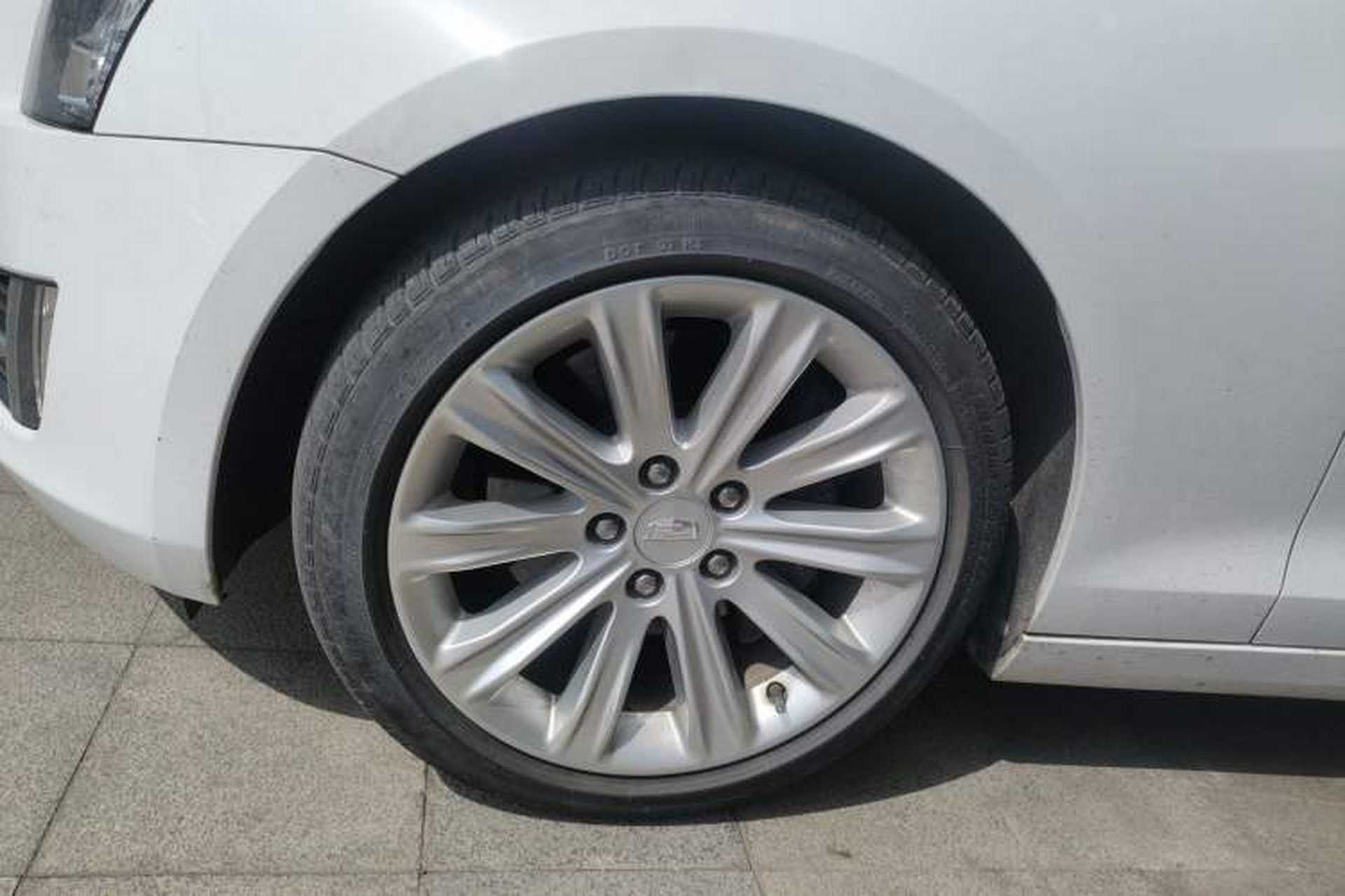 Used Cadillac ATS-L 2017 28T Tech Edition Left Front Wheel Hub