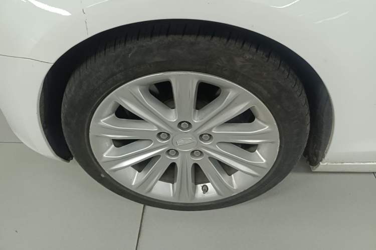 Used Cadillac ATS-L 2017 28T Fashion Edition Left Front Wheel Hub