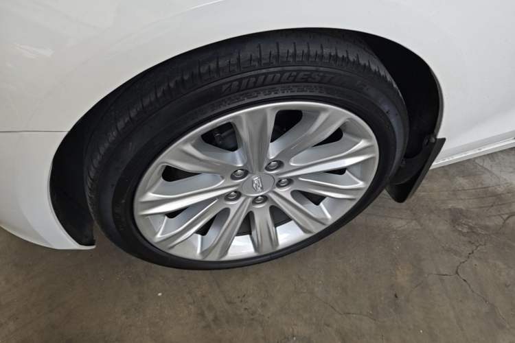 Used Cadillac ATS-L 2017 28T Fashion Edition Left Front Wheel Hub