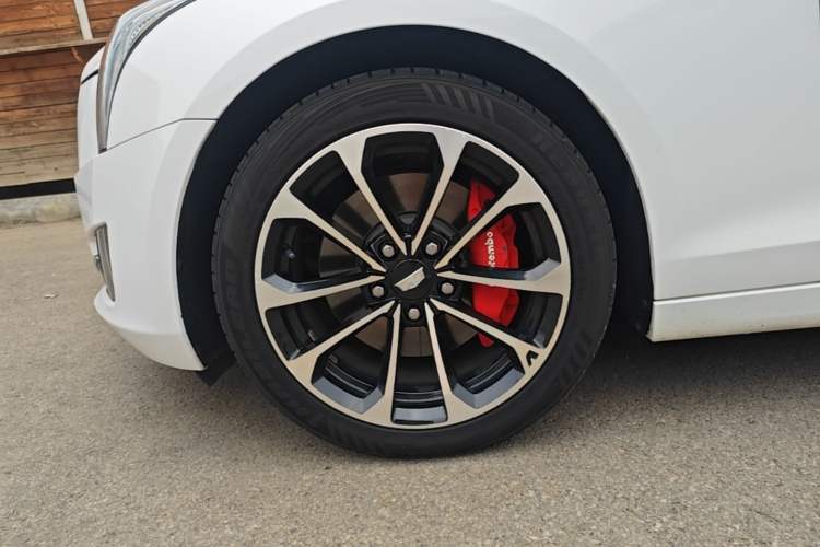 Used Cadillac ATS-L 2017 28T Tech Edition Left Front Wheel Hub