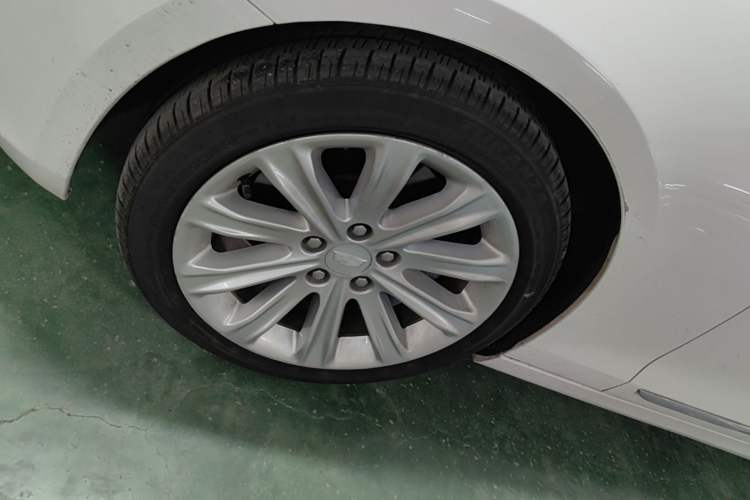Used Cadillac ATS-L 2017 28T Fashion Edition Left Front Wheel Hub