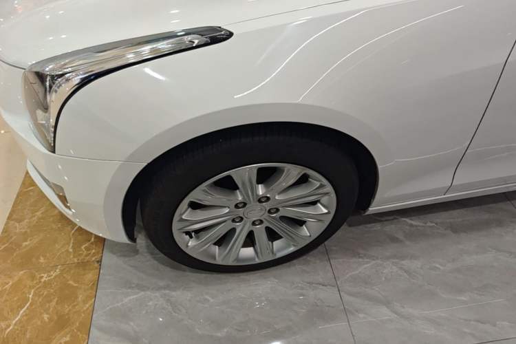 Used Cadillac ATS-L 2017 28T Tech Edition Left Front Wheel Hub