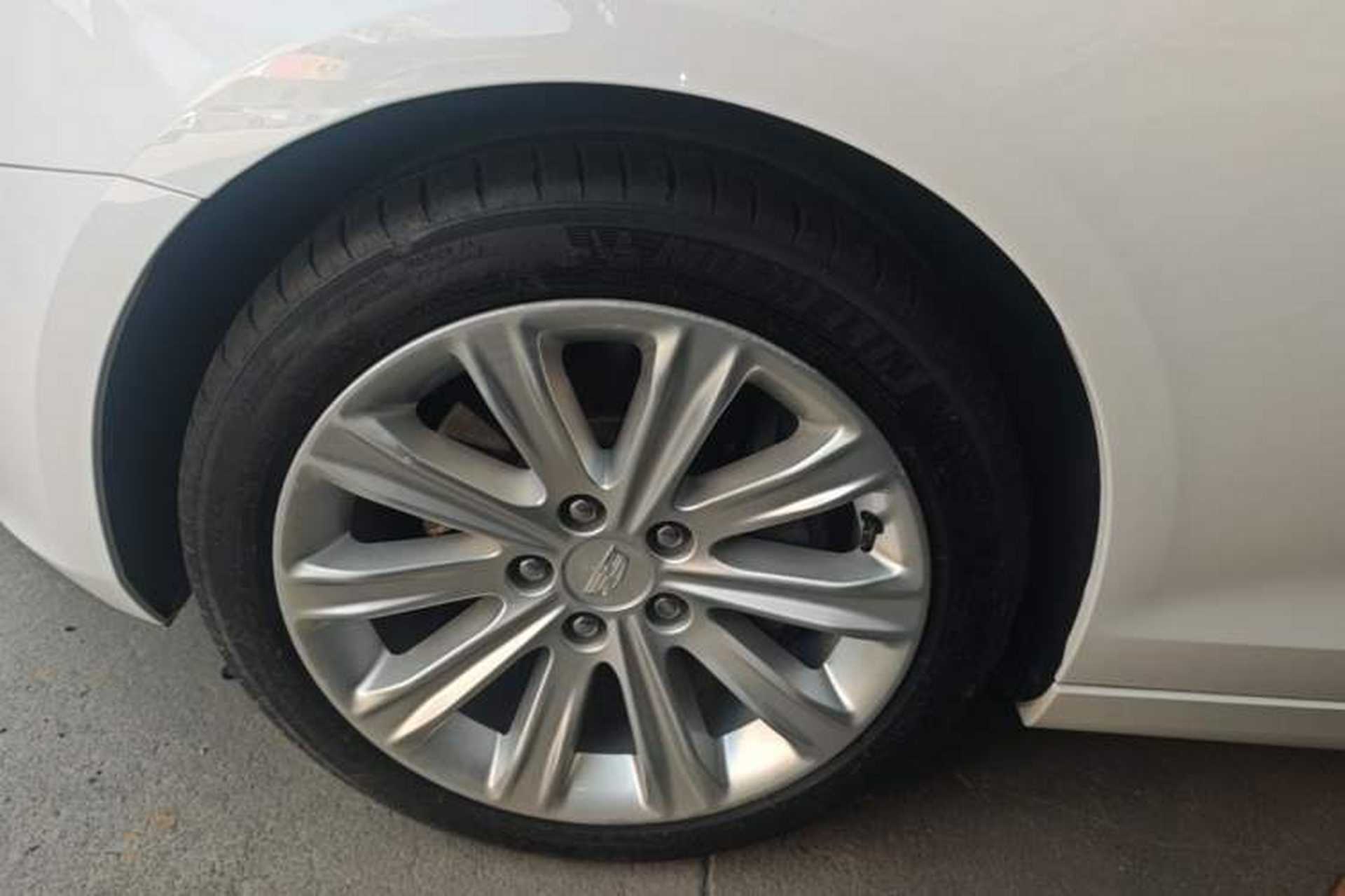 Used Cadillac ATS-L 2017 28T Tech Edition Left Front Wheel Hub