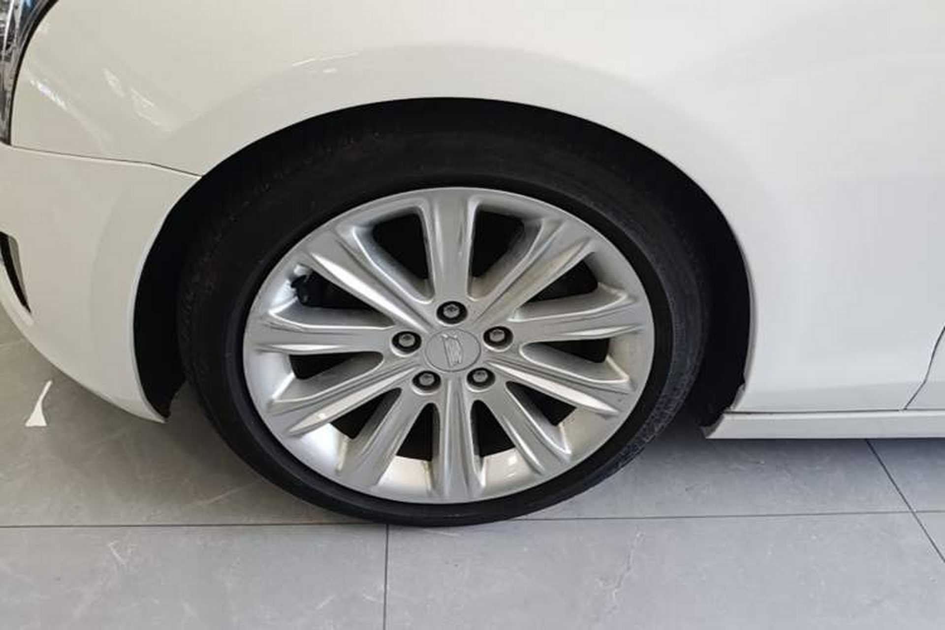 Used Cadillac ATS-L 2017 28T Tech Edition Left Front Wheel Hub
