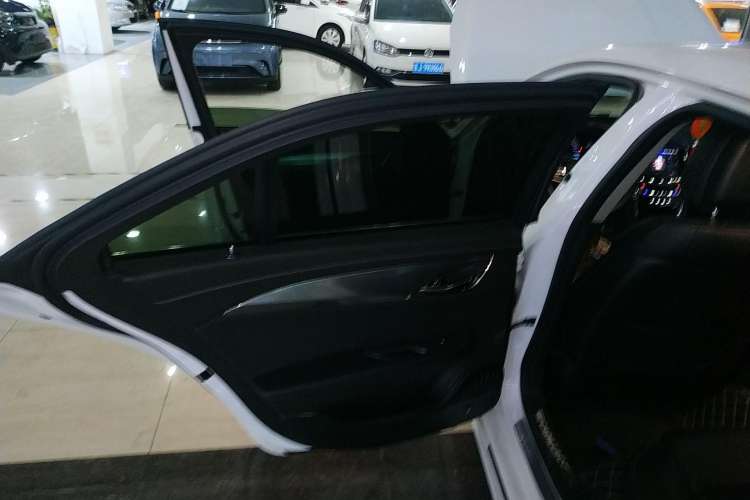 Used Cadillac ATS-L 2017 28T Tech Edition Left Rear Door Interior