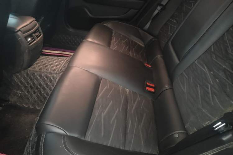 Used Cadillac ATS-L 2017 28T Tech Edition Left Rear Seat