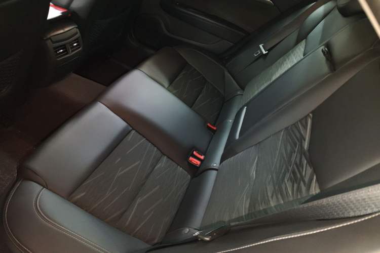 Used Cadillac ATS-L 2017 28T Tech Edition Left Rear Seat