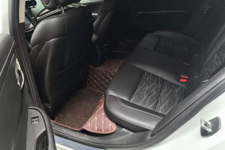 Used Cadillac ATS-L 2017 28T Tech Edition Left Rear Seat