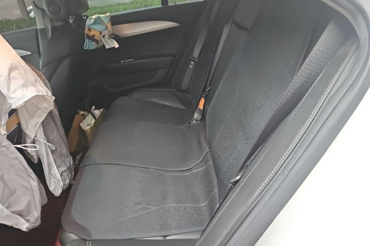 Used Cadillac ATS-L 2017 28T Fashion Edition Left Rear Seat