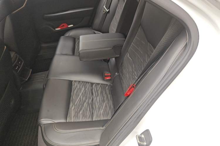 Used Cadillac ATS-L 2017 28T Tech Edition Left Rear Seat
