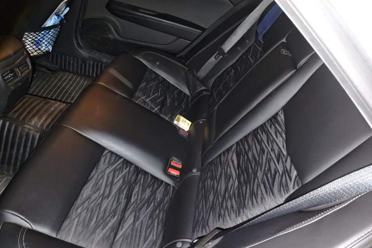 Used Cadillac ATS-L 2017 28T Tech Edition Left Rear Seat