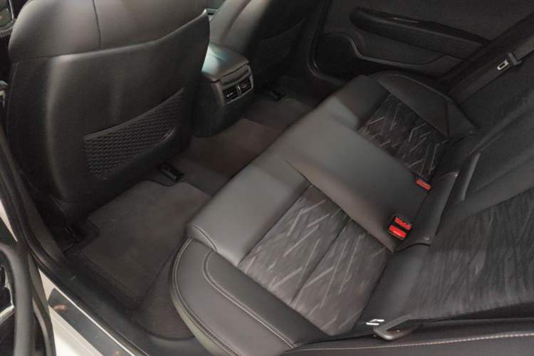 Used Cadillac ATS-L 2017 28T Tech Edition Left Rear Seat