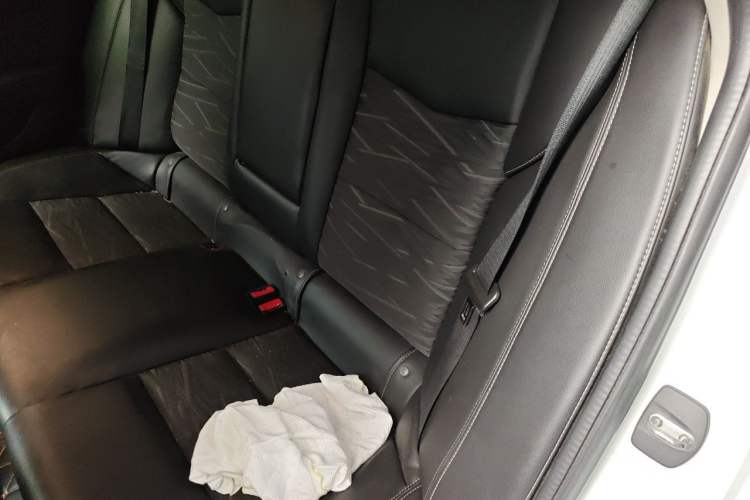 Used Cadillac ATS-L 2017 28T Tech Edition Left Rear Seat