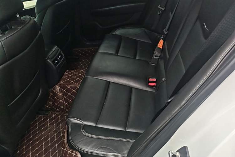 Used Cadillac ATS-L 2017 28T Fashion Edition Left Rear Seat