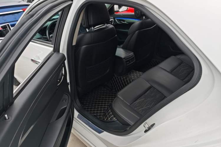 Used Cadillac ATS-L 2017 28T Tech Edition Left Rear Seat