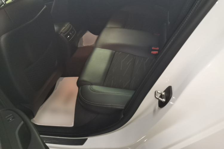 Used Cadillac ATS-L 2017 28T Tech Edition Left Rear Seat