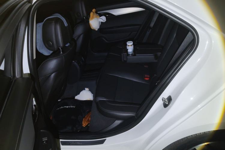 Used Cadillac ATS-L 2017 28T Fashion Edition Left Rear Seat