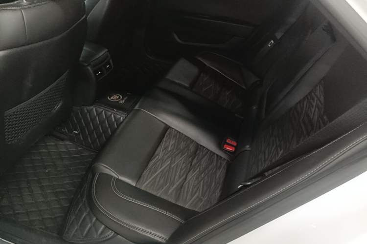 Used Cadillac ATS-L 2017 28T Tech Edition Left Rear Seat