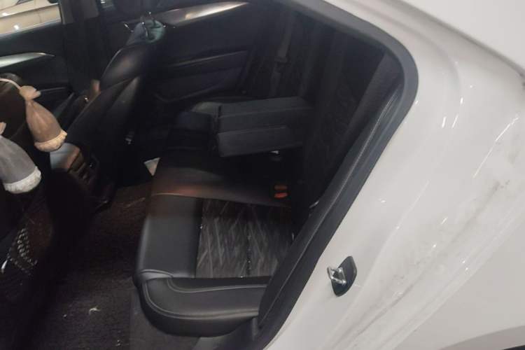 Used Cadillac ATS-L 2017 28T Tech Edition Left Rear Seat