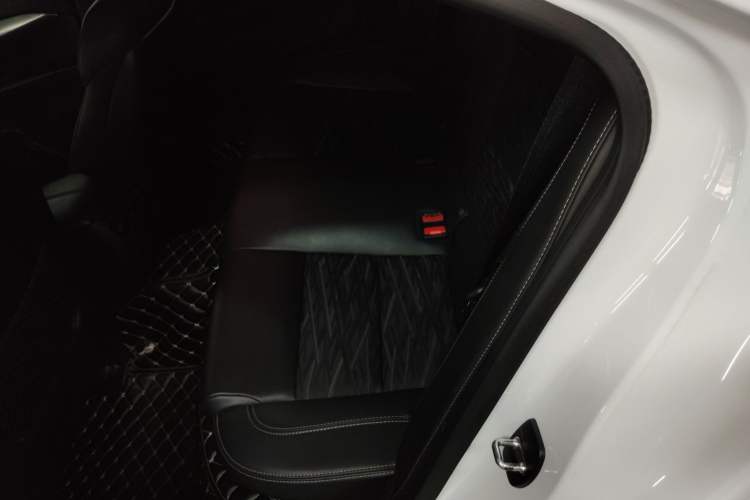 Used Cadillac ATS-L 2017 28T Tech Edition Left Rear Seat