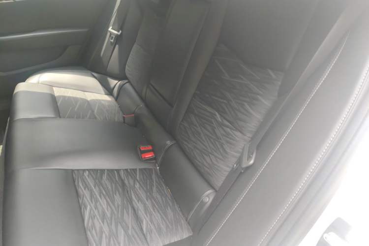 Used Cadillac ATS-L 2017 28T Tech Edition Left Rear Seat